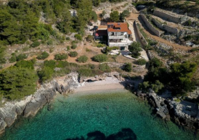 Family friendly seaside apartments Cove Rapak, Hvar - 12779